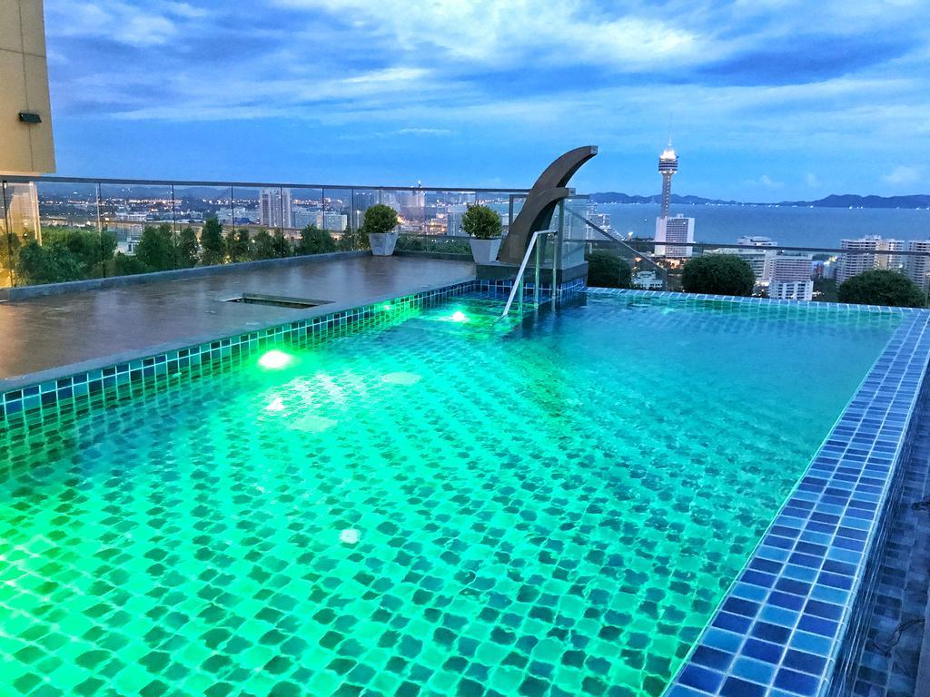 파타야 The Peak Towers Sea View 아파트 외부 사진