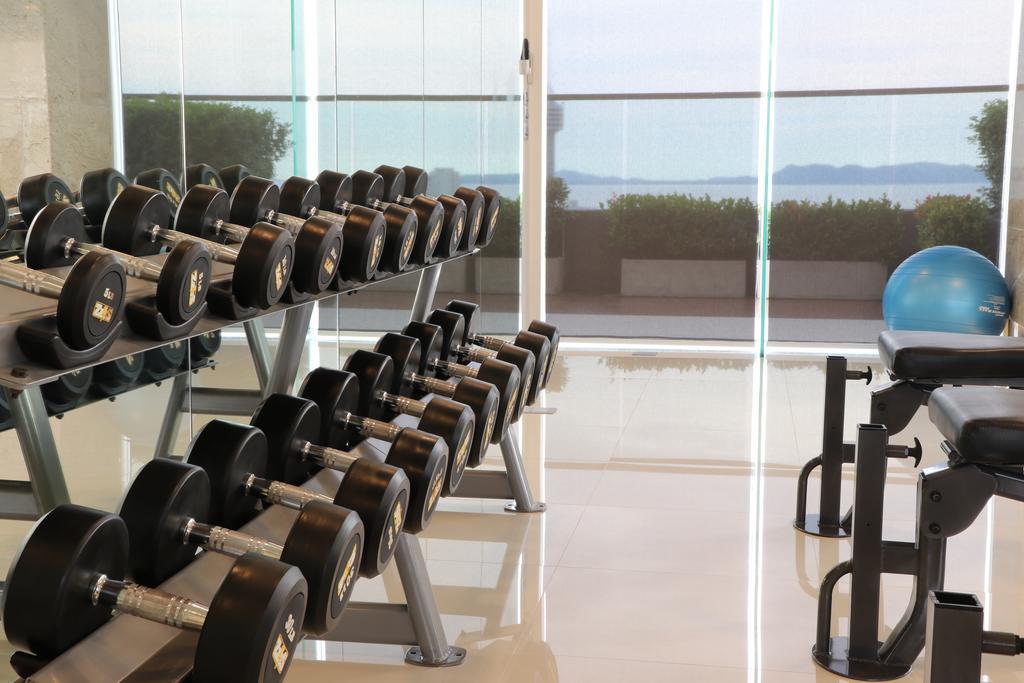 파타야 The Peak Towers Sea View 아파트 외부 사진